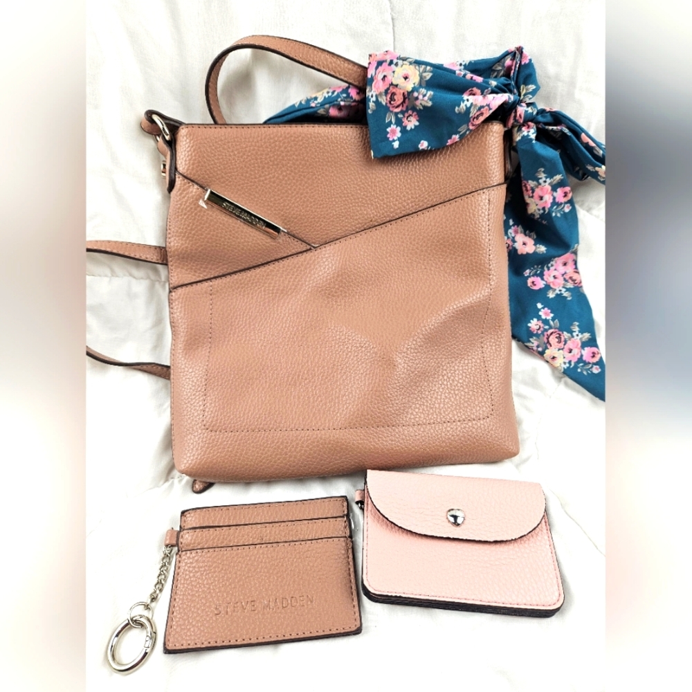 Steve Madden Shoulder Bag